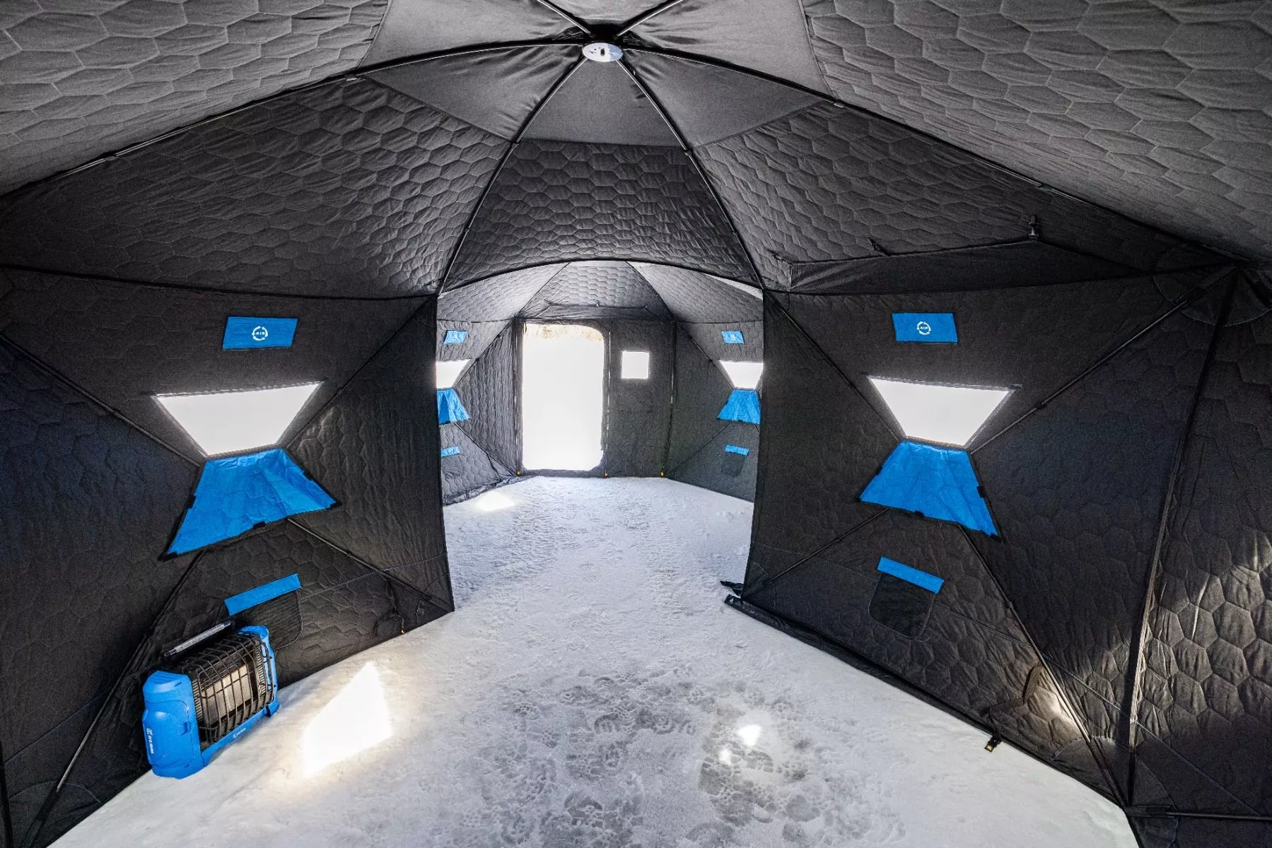 Clam X-1200 Thermal - Double Hub Shelter